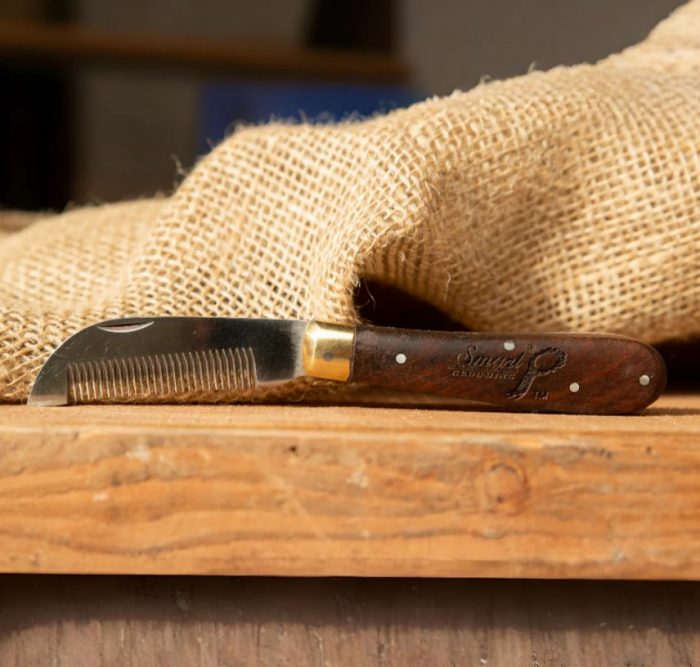 Smart Grooming Fold Up Levelling Knife - Image 2